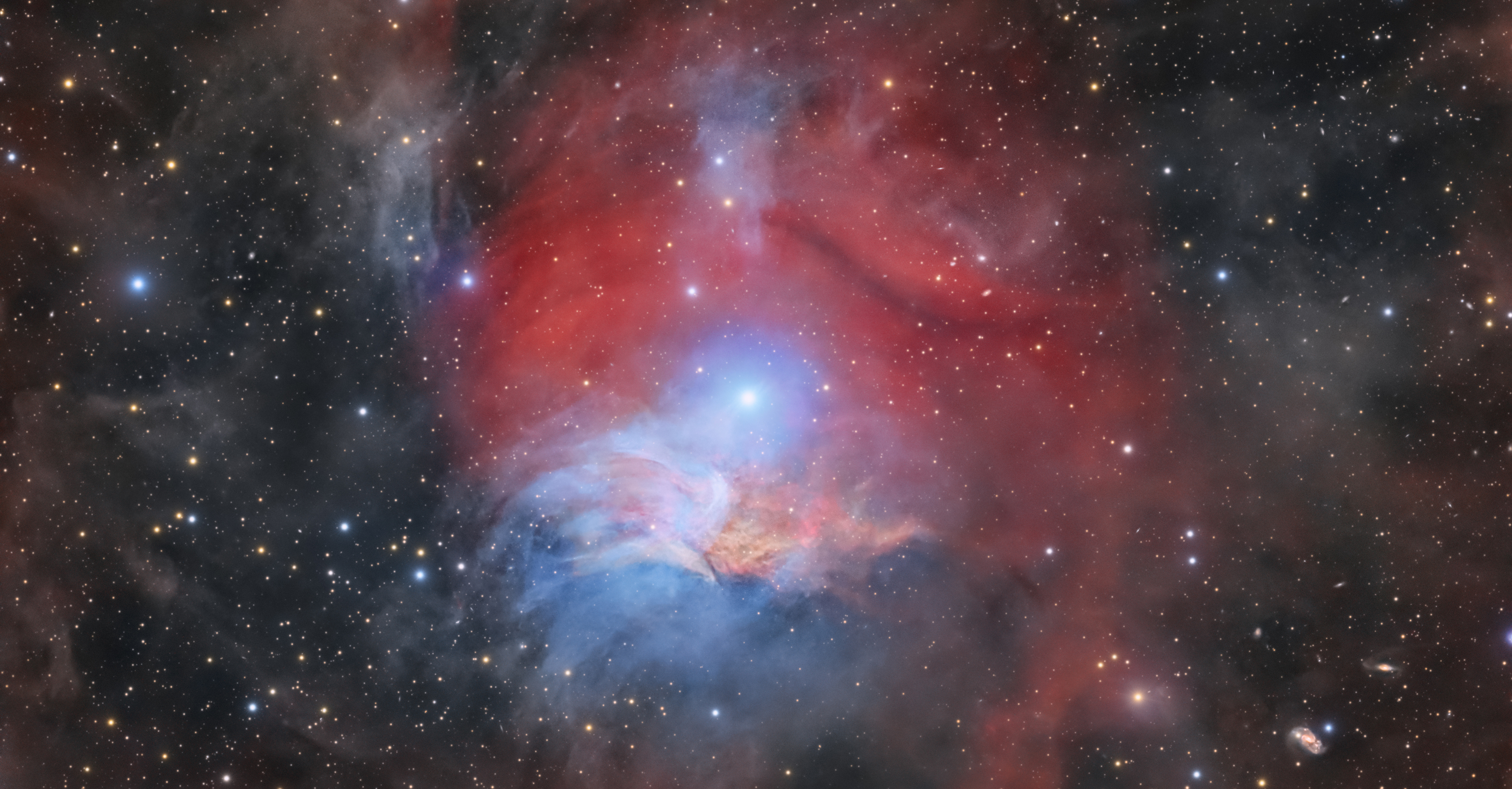 The Raspberry Nebula - Astrophotography by Nicolas ROLLAND