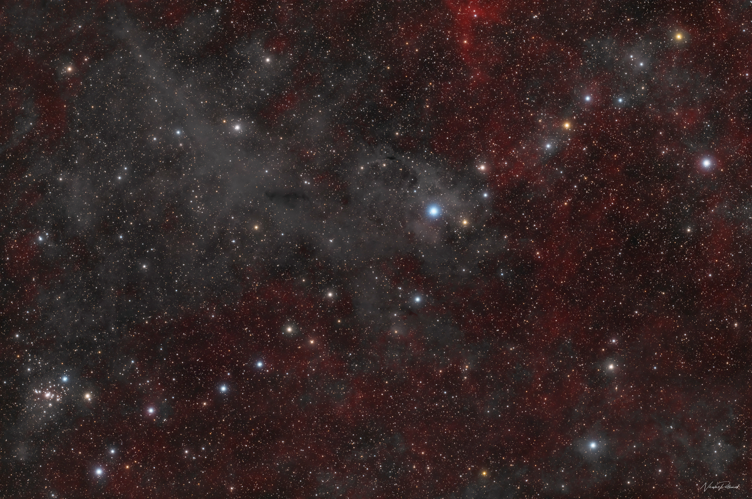kemble-cascade-harlgb-stars-wide-display Kemble's Cascade, a chance line of stars in Camelopardalis ending at cluster NGC 1502, in 29.6 hours of HaLRGB